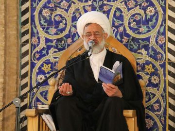 گزارش تصویری مراسم احیاء لیالی قدر در مسجد رکن الملک اصفهان