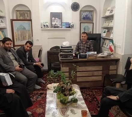 حضور دکتر حداد عادل در مسجد رکن الملک اصفهان